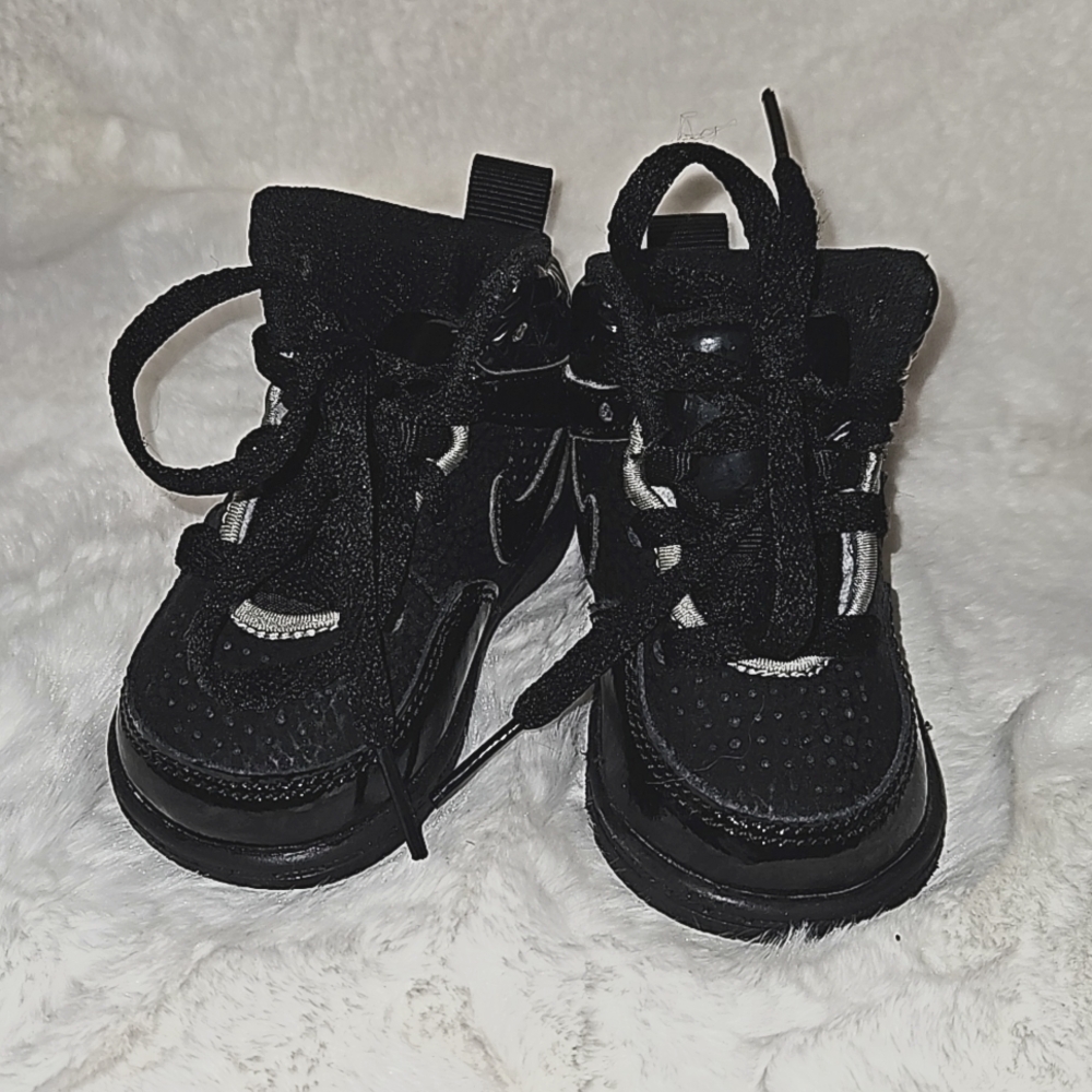 Nike black toddler sneakers 3c